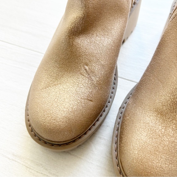 NEW DV Dolce Vita Kids' Fury Faux Leather Lug Wedge Chelsea Boot Big Kid Size 5 - Picture 5 of 10